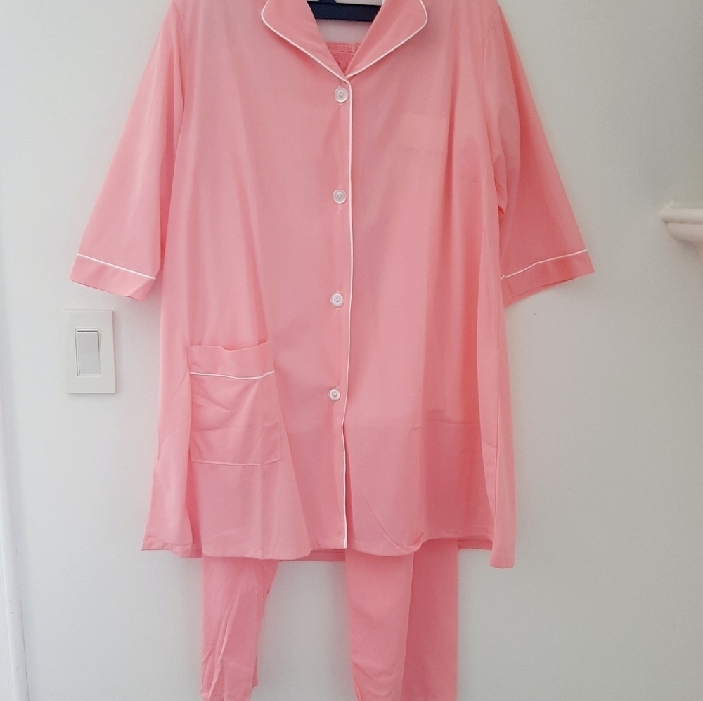 RADCLIFFE PAJAMA SET - Picture 3 of 12